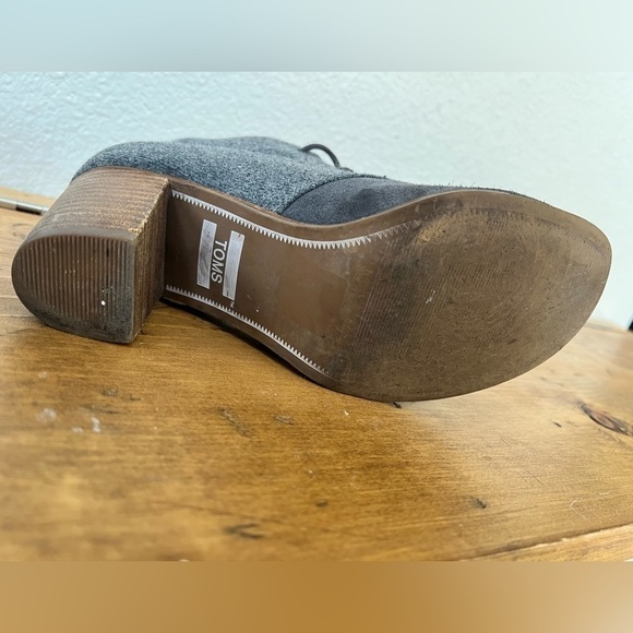 TOMS Lunata Grey Suede Lunata Booties - Picture 8 of 12